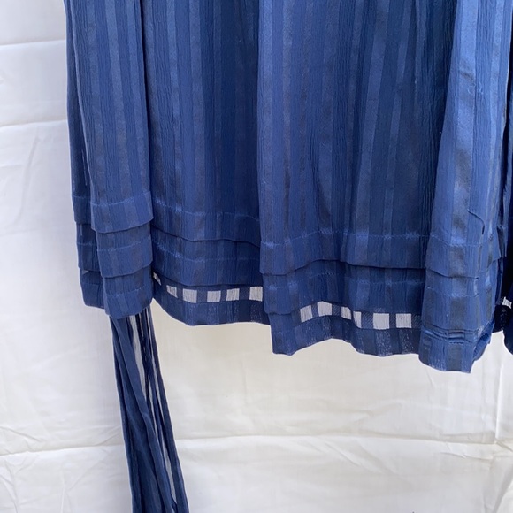 Women's Blue mini prom dress - Picture 3 of 6